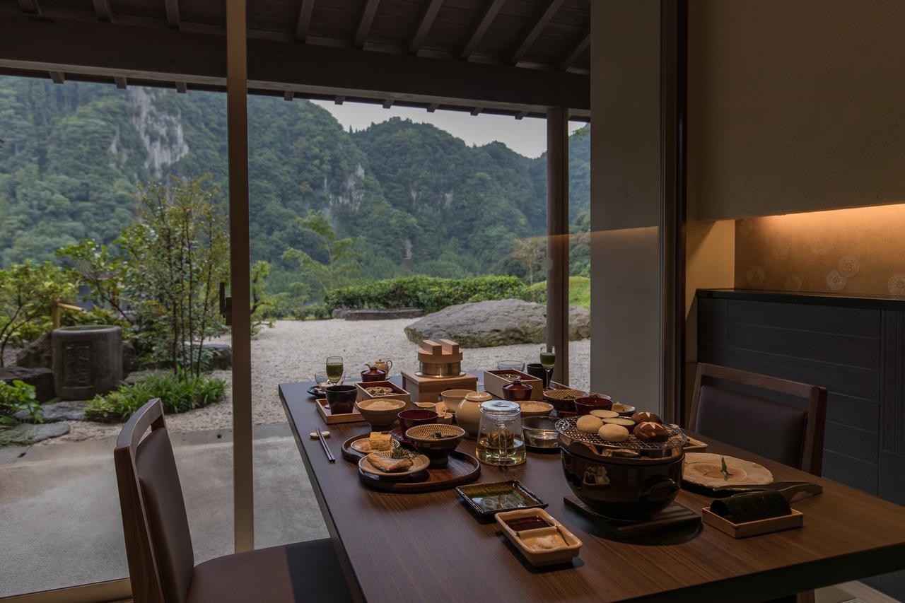 Okuhita Onsen Umehibiki Hotell Eksteriør bilde